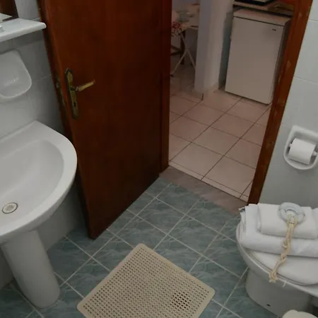 Aelia Studios Apartment *